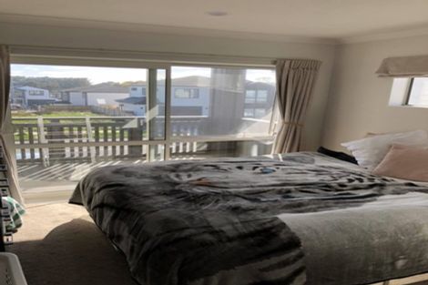 Photo of property in 54 Craigs Way, Hobsonville, Auckland, 0616