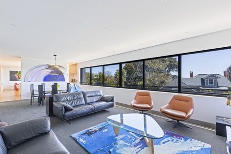 Photo of property in 5 Barrett Road, Spotswood, New Plymouth, 4310