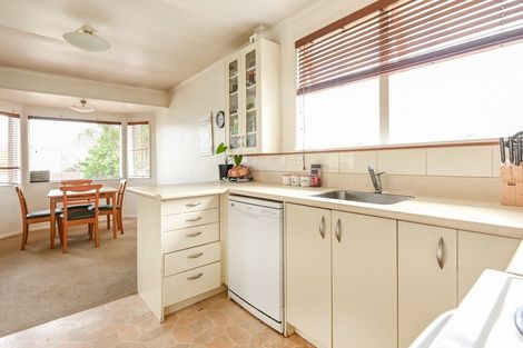 Photo of property in 5 Dover Road, Flaxmere, Hastings, 4120