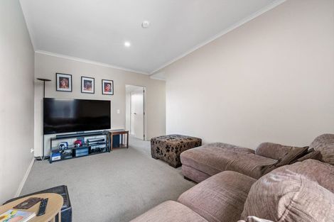 Photo of property in 8/6 Onekiritea Road, Hobsonville, Auckland, 0616