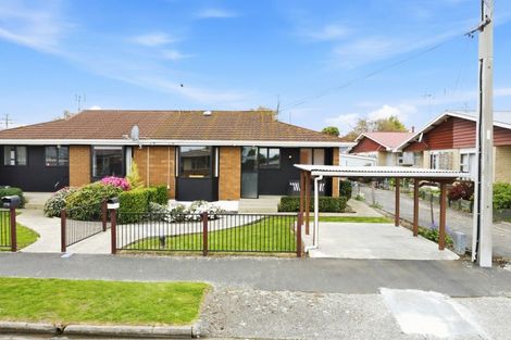Photo of property in 17 Argyle Street, Mornington, Dunedin, 9011