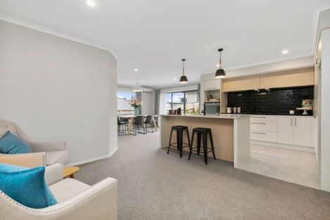 Photo of property in 319 Lakes Boulevard, Pyes Pa, Tauranga, 3112