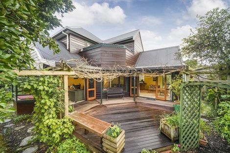 Photo of property in 27 Collingwood Street, Hokowhitu, Palmerston North, 4410