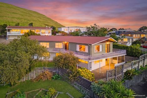 Photo of property in 5 Conifer Lane, Mangere Bridge, Auckland, 2022