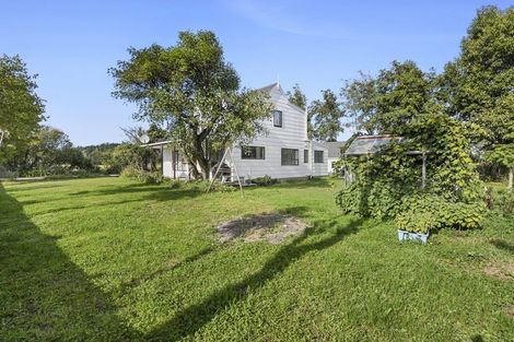 Photo of property in 2073 Takaka-collingwood Highway, Milnthorpe, Collingwood, 7073