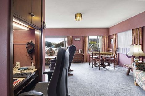 Photo of property in 1/422 Devon Street West, Lynmouth, New Plymouth, 4310