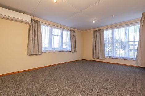 Photo of property in 29 Hinemoa Street, Levin, 5510