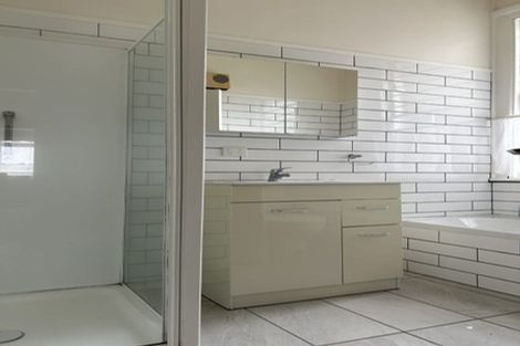 Photo of property in 36 The Parade, Island Bay, Wellington, 6023