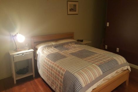 Photo of property in 2 Matipo Street, Eastbourne, Lower Hutt, 5013