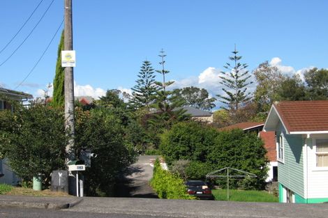 Photo of property in 141 Hutchinsons Road, Bucklands Beach, Auckland, 2014