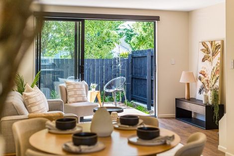 Photo of property in 22 Pearce Crescent, Taita, Lower Hutt, 5011