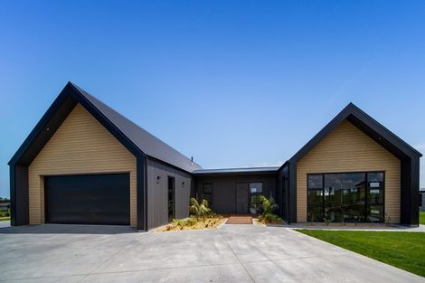 Photo of property in 22 Larlin Drive, Hawera, 4675