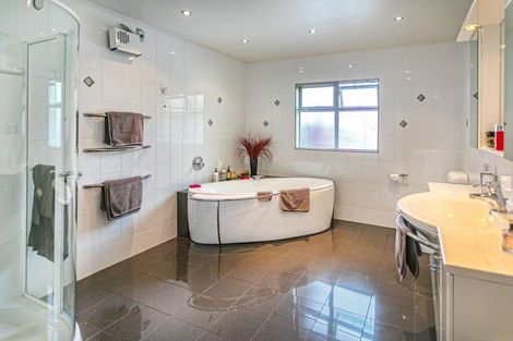 Photo of property in 52 Woods Road South, Colville, Coromandel, 3584