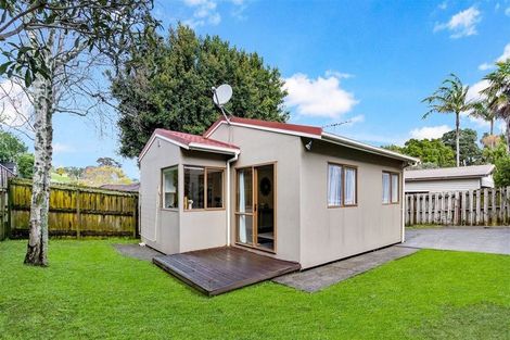 Photo of property in 23 Anna Watson Road, Half Moon Bay, Auckland, 2012