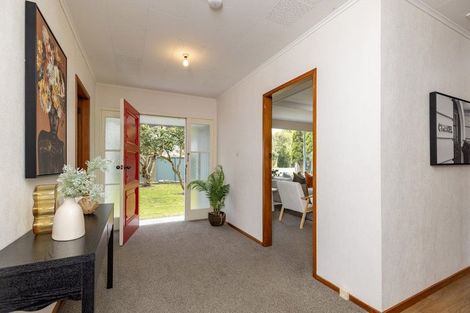 Photo of property in 120 Alexander Road, Raumati Beach, Paraparaumu, 5032