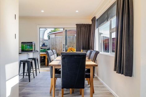 Photo of property in 14 Dewe Avenue, Feilding, 4702