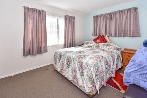 Photo of property in 2/33 Aeronautic Road, Takanini, 2112