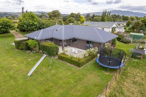 Photo of property in 8 Gordon Street, Woodville, 4920