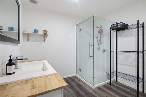 Photo of property in 124 Masters Avenue, Silverdale, Hamilton, 3216