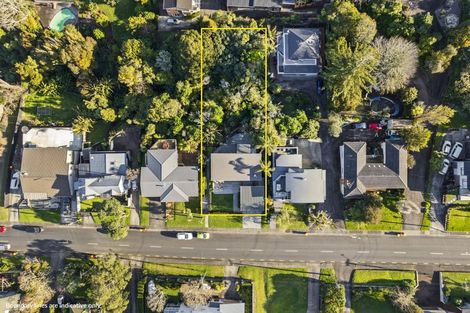 Photo of property in 15 Beach Road, Mellons Bay, Auckland, 2014