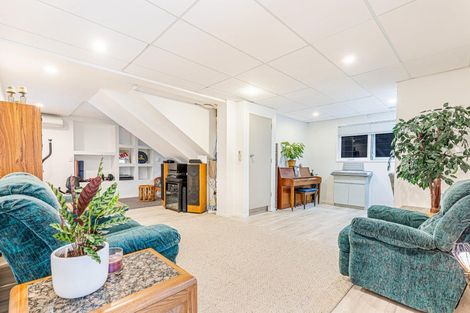 Photo of property in 834 West Coast Road, Waiatarua, Auckland, 0604