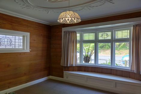 Photo of property in 142 Russell Terrace, Berhampore, Wellington, 6023