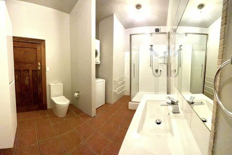 Photo of property in 37 Lawrence Street, Newtown, Wellington, 6021