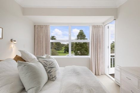 Photo of property in 4a Morrison Avenue, Narrow Neck, Auckland, 0624