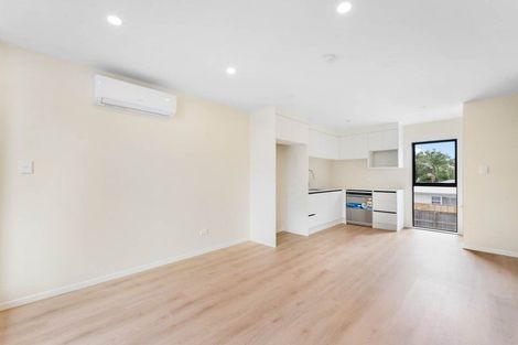 Photo of property in 6/10 Orchid Place, Te Atatu South, Auckland, 0610