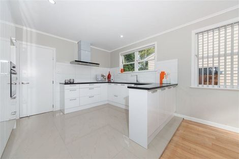 Photo of property in 4 Kelkirk Street, Kelston, Auckland, 0602