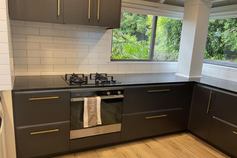 Photo of property in 120 Stanmore Bay Road, Stanmore Bay, Whangaparaoa, 0932