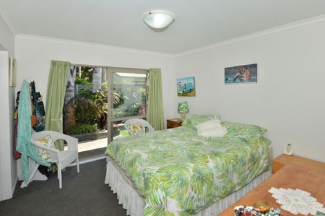 Photo of property in 17 Bermuda Place, One Tree Point, 0118