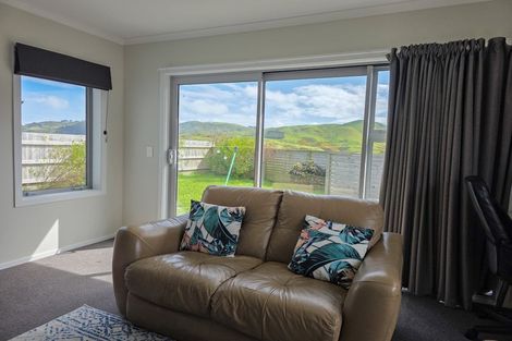 Photo of property in 27 Kairaumati Crescent, Kelson, Lower Hutt, 5010