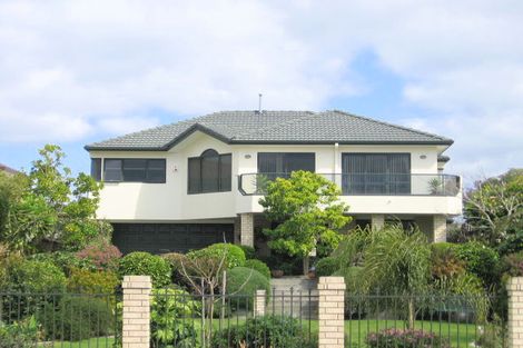 Photo of property in 90 Dickson Road, Papamoa Beach, Papamoa, 3118