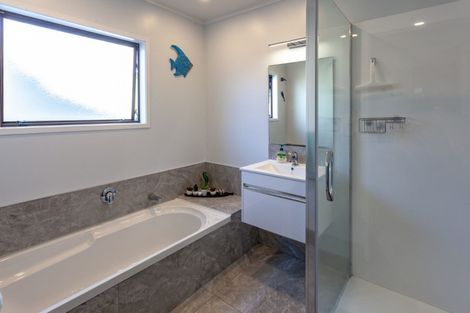 Photo of property in 113 Lorraine Place, Whangamata, 3620