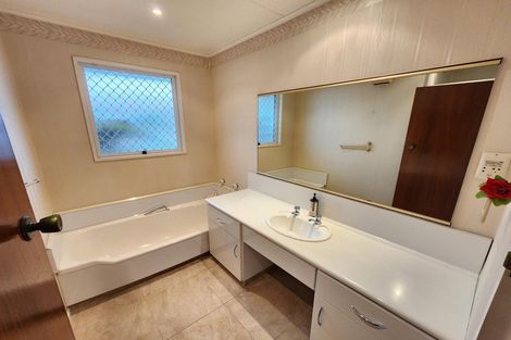 Photo of property in 24 Browning Place, Roslyn, Palmerston North, 4414