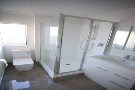 Photo of property in 1/198 Archers Road, Glenfield, Auckland, 0629