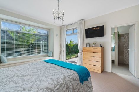 Photo of property in 89 Barbados Way, One Tree Point, 0118