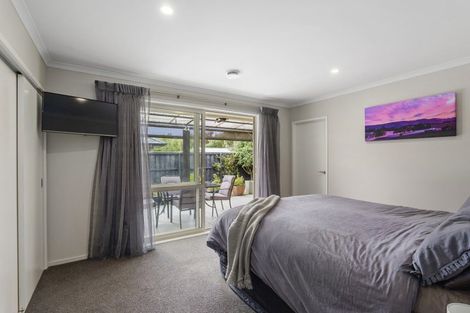 Photo of property in 30 Shillingford Boulevard, Rolleston, 7615