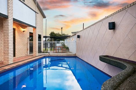 Photo of property in 5 Coulston Place, Riverdale, Gisborne, 4010