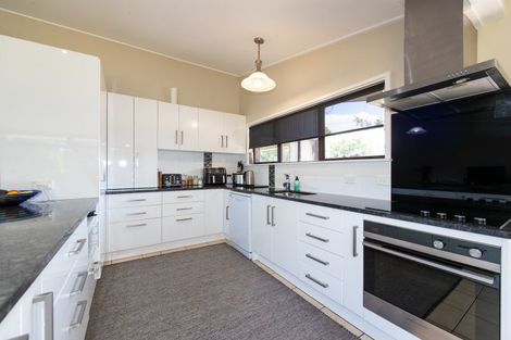 Photo of property in 105 Paki Paki Road, Longlands, Hastings, 4174