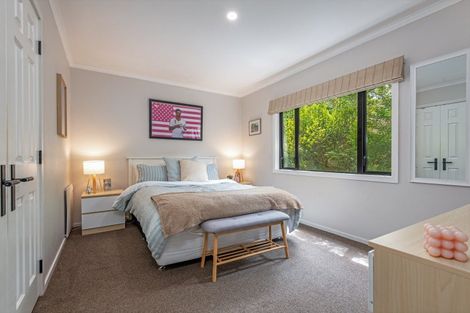 Photo of property in 52 Turitea Road, Fitzherbert, Palmerston North, 4472