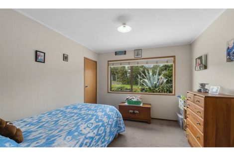Photo of property in 24 Deverell Place, Northcross, Auckland, 0632
