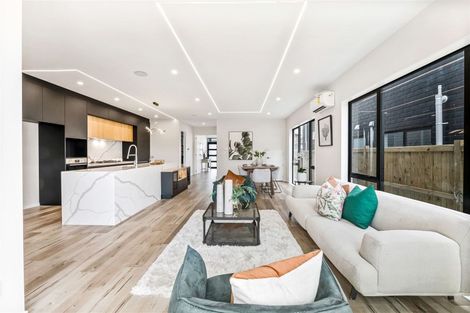 Photo of property in 13 Downpatrick Drive, Flat Bush, Auckland, 2019