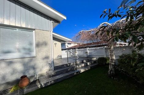 Photo of property in 48a Queens Grove, Hutt Central, Lower Hutt, 5010