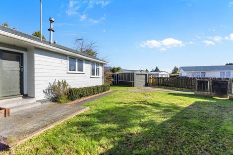 Photo of property in 15 Te Rangitautahanga Road, Turangi, 3334