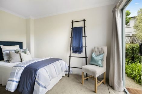 Photo of property in 24a Alexander Street, Cockle Bay, Auckland, 2014