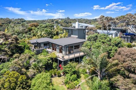 Photo of property in 33 Tawa Street, Oneroa, Waiheke Island, 1081