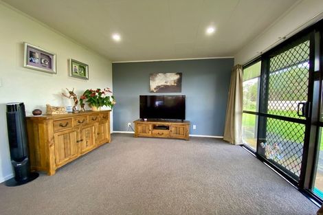 Photo of property in 928 Tennent Drive, Linton, Palmerston North, 4472