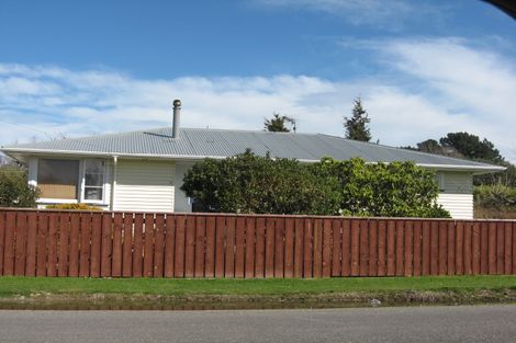 Photo of property in 6 Mahupuku Street, Greytown, 5712